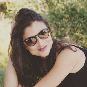 Meet your Posher, Adriana